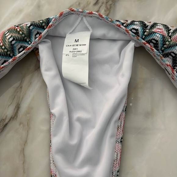 NWT Cupshe Chevron V-Neck Triangle Top & O-Ring Hipster Bikini Set - Picture 7 of 9